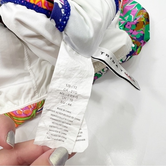 Trina Turk Tropical Escape Floral Bandeau Off Shoulder Ruffle Bikini top Size 12 - Picture 5 of 6